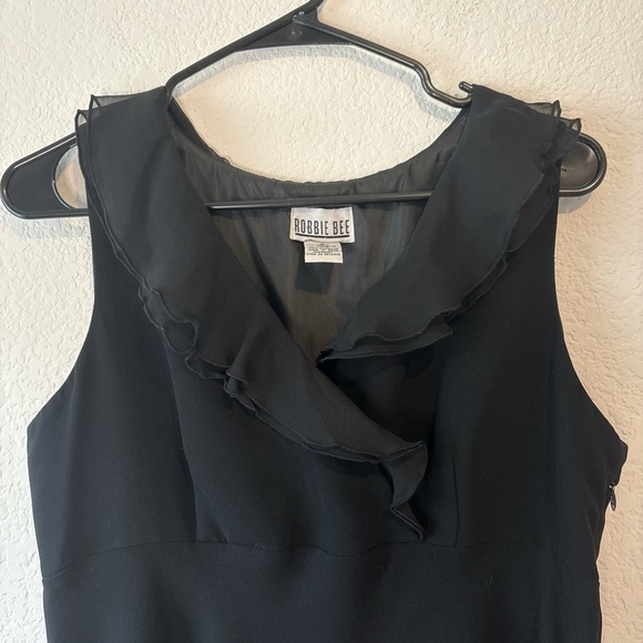 Robbie Bee Black Ruffled Collar Dress - Picture 2 of 6